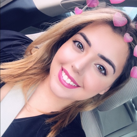 Meet your Posher, Kassandra - Picture 1 of 1